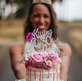 Naked floral cake
