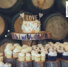 Pinot & stout wedding cupcakes