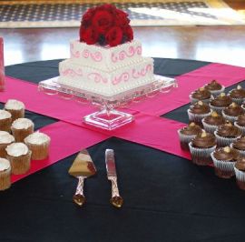 Sq. cutting cake & cupcakes
